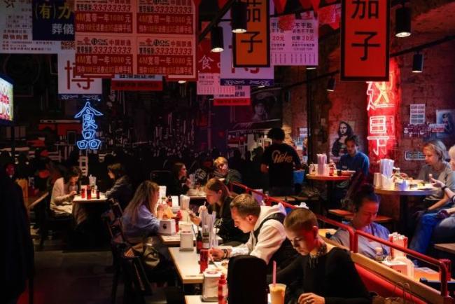 美媒：俄罗斯社会正迅速向中国靠拢 中国成为新榜样