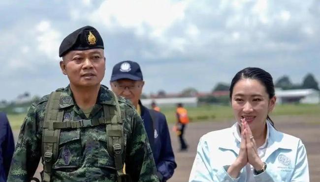 佩通坦重返总理之位无悬念?三张底牌在握,反对派难撼其位