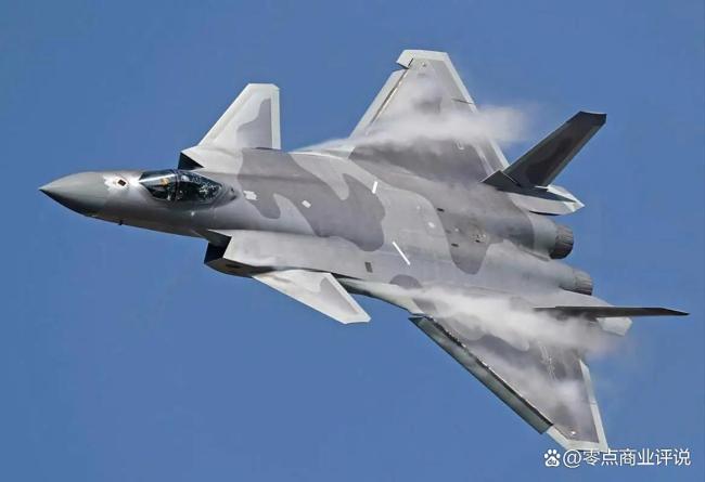 形似美军B-2中国隐身无人机亮相 外媒关注与争议