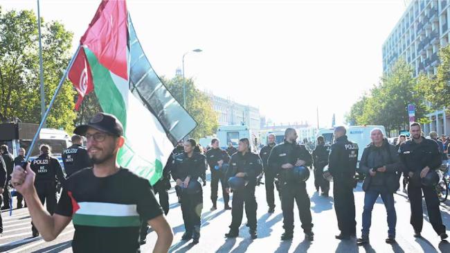 德国举行大规模游行示威活动 聚焦加沙声援集会