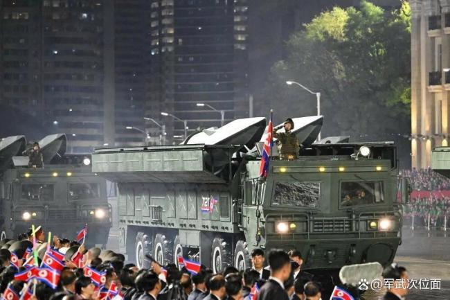 专家:朝鲜版“东风-17”试射成功 火星-11戊型亮相