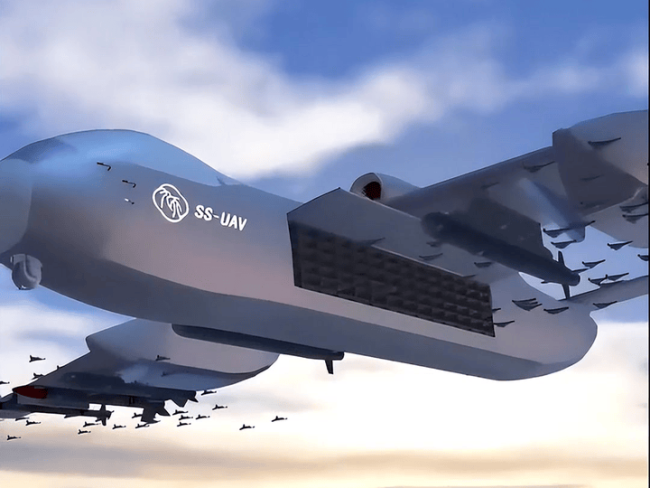 有人戰(zhàn)斗機(jī)的裝備九天無人機(jī)都能帶 空中航母首飛成功