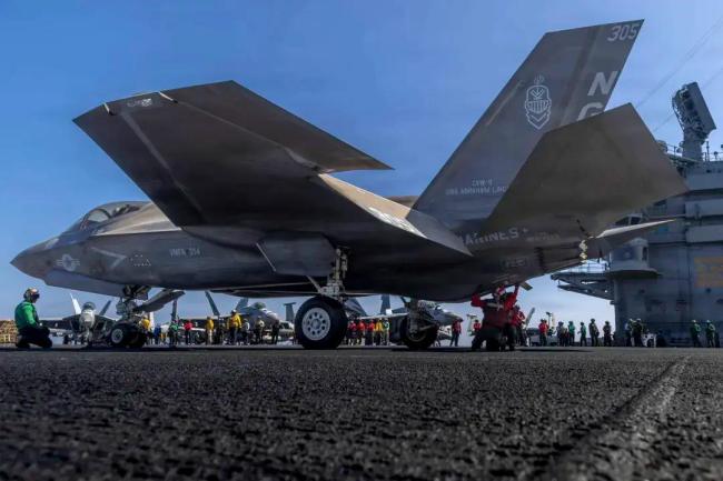 “福特”号650个厕所坏了近9成 污水横流引发关注