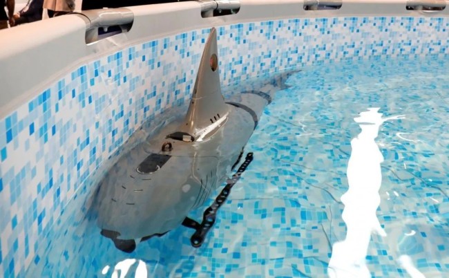 看了中国的“机器鲨鱼” 美国人不服气了！