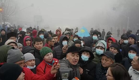 局势骤变！哈萨克斯坦正遭遇“颜色革命”？