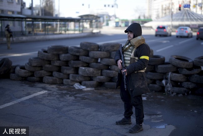 外籍雇佣兵：脑子一热去了乌克兰 连枪都不给