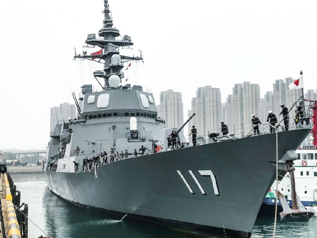 日本防卫省：中国航母连续第八天起降舰载机