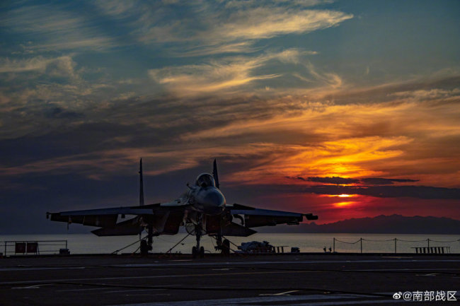 请查收！山东舰高清壁纸