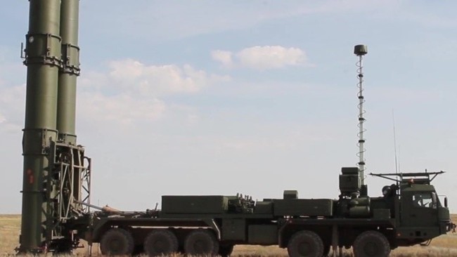 俄军陆续装备S-500远程防空系统