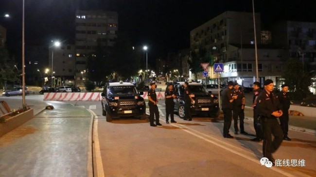 科索沃警察在今年七月末封锁交通
