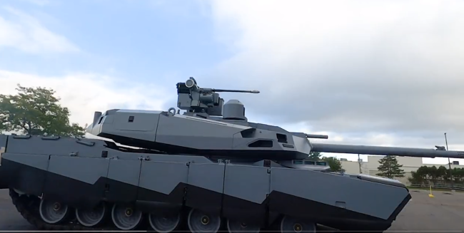 美国最新主战坦克艾布拉姆斯X首次公开