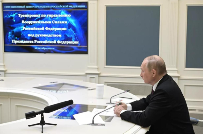俄罗斯总统普京26日观摩俄战略核力量演习