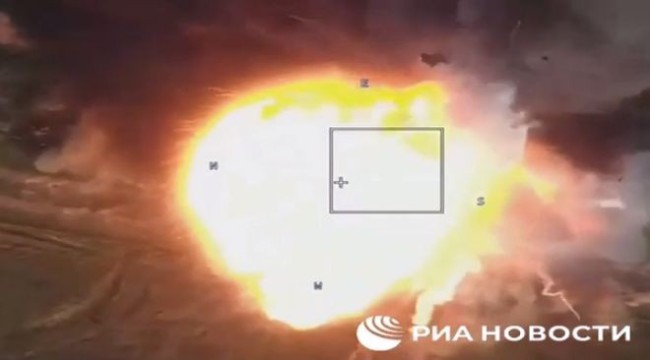 俄媒曝光视频：俄军在特别军事行动区摧毁两门美向乌提供的自行火炮