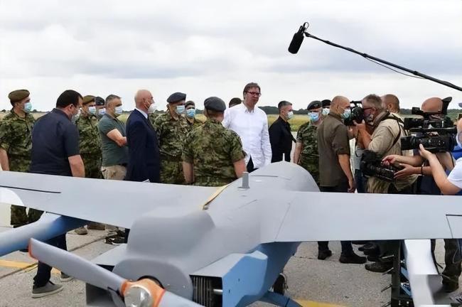 取消最高级别战备状态后武契奇表态如科索沃冲突升级塞尔维亚只能依靠