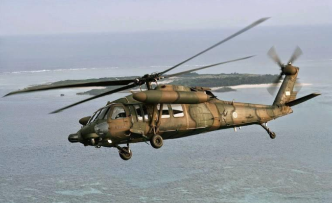 日本坠海“黑鹰”直升机搜索工作仍然在进行中