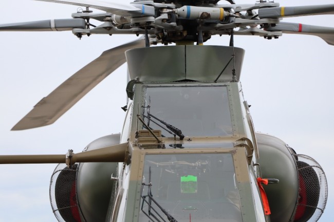 直-10武装直升机是陆航的核心装备。澎湃新闻记者谢瑞强图