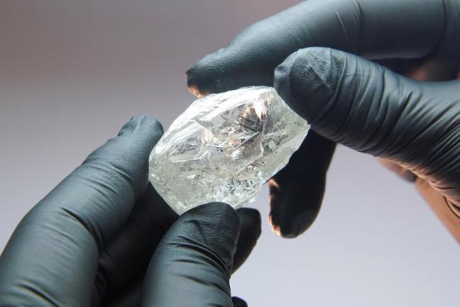 英宣布对俄实施新制裁，将引入“俄罗斯钻石禁令”