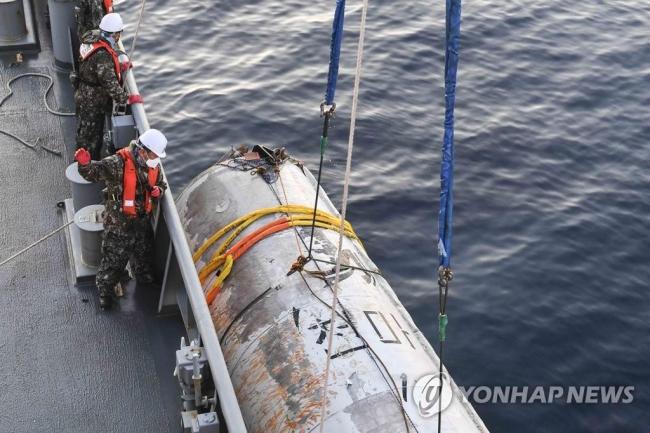 韩军完成朝鲜卫星残骸打捞，研判无军事效用