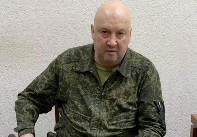 俄媒：俄大将苏罗维金已被解除空天军司令职务