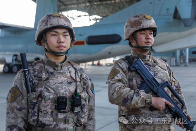 来了！东部战区陆海空军新年开飞高燃画面