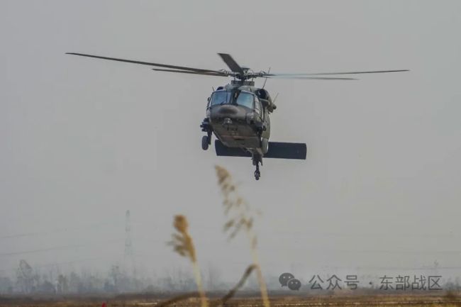 来了！东部战区陆海空军新年开飞高燃画面