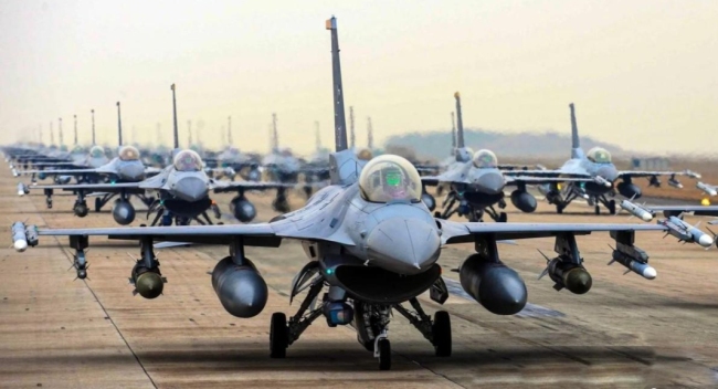 9个月内三架F-16坠毁，驻韩美国空军怎么了？