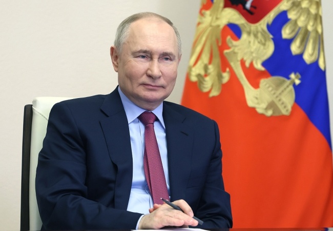 俄罗斯总统选举开启，普京呼吁“团结和自信”