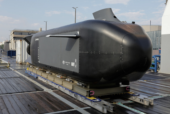 技术参数保持神秘，作战场景引发猜想！美澳接连公布大型潜航器研制进展