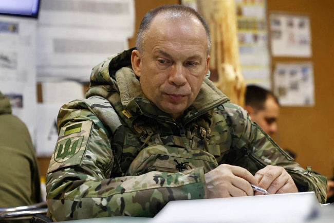 乌媒：若前线局势未来数月依旧吃紧，乌军总司令瑟尔斯基可能将被解职