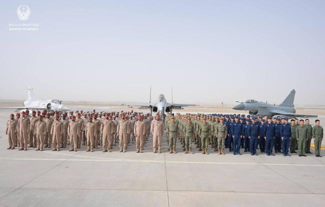 幻影2000来到新疆：阿联酋发布中阿空军联训照片