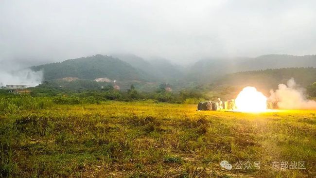 “降魔神兵”，冲冲冲！某旅展开防化兵种考核