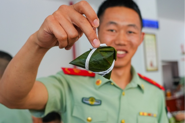 端午佳节到，军民“粽”动员！