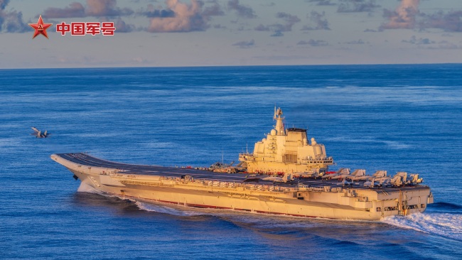 山东舰从西太平洋返回南海 双航母演练圆满结束