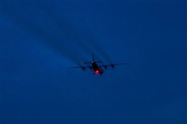 东部战区海军航空兵某部组织连续反潜训练