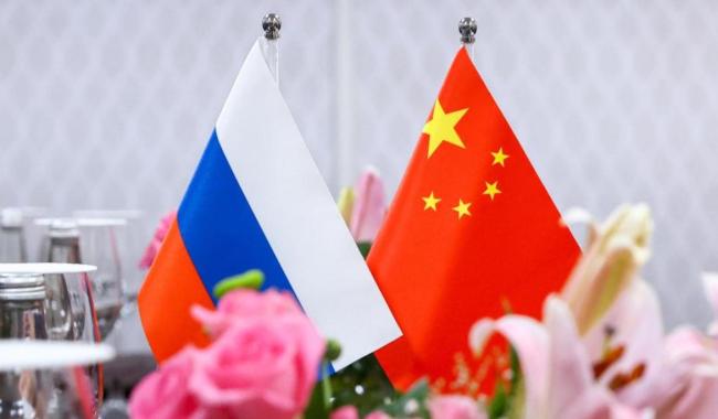 博主：美国二级关税离间中俄战略联盟，美方干扰难撼根基！