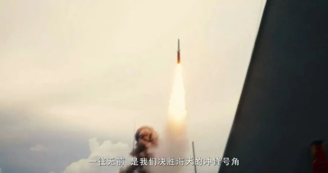 中国海军的055型大驱，为什么被西方称为“全球火力最强战舰”