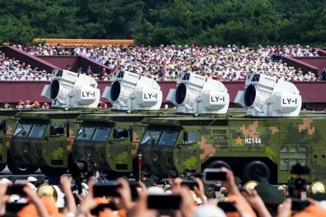 九三阅兵，新一代武器装备震撼亮相