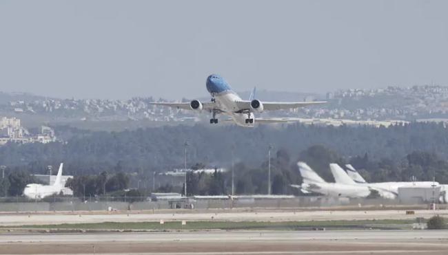 也门胡塞武装对以色列中南部发射导弹袭击，以政府专机“锡安之翼”紧急降落