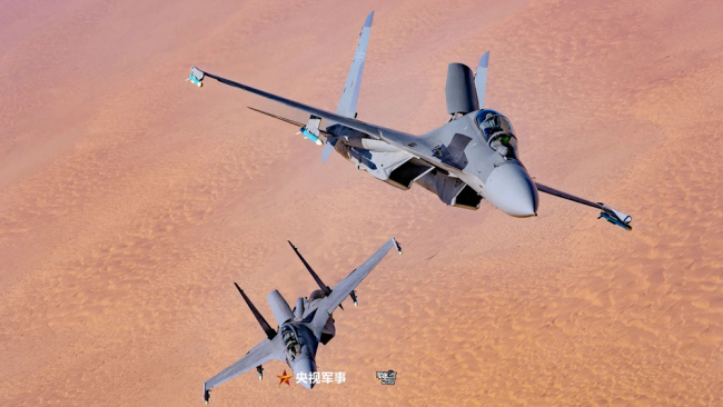 震撼！空中极近距离拍战机影像大片来了