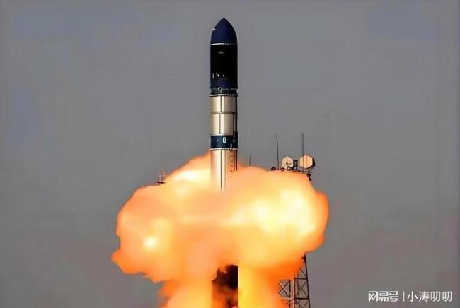 东风-5C稳坐重型洲际导弹头把交椅！