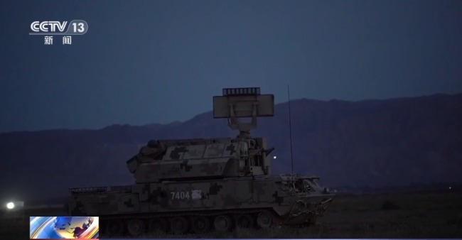 直击陆军防空分队跨昼夜实兵实弹演练现场