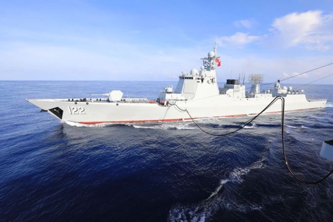 海军唐山舰、大庆舰、太湖舰奔赴亚丁湾