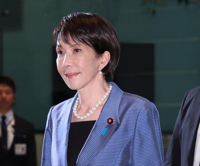 连续道歉，日本首相高市早苗举行就任后首次记者会
