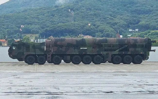 红旗29能拦截吗？韩国“怪物”导弹开始部署，尺寸比东风26还大