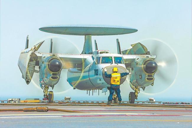 福建舰电磁弹射藏着啥物理知识？