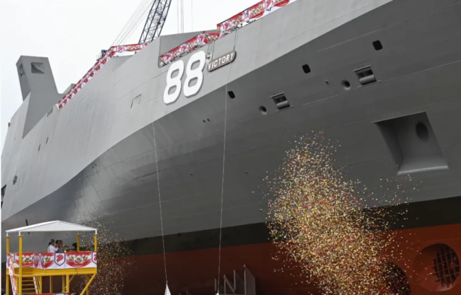 新加坡最大、最强军舰下水,抢占海上无人作战高地