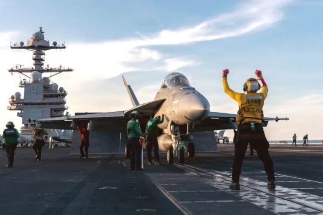 美国航母要重回蒸汽弹射时代!那中国福建舰咋办?