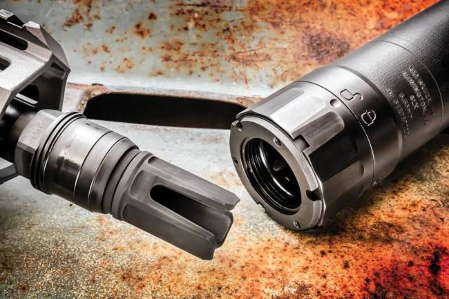 新曝光!中国步枪全部安装消音器,普通士兵要消音器有什么用?