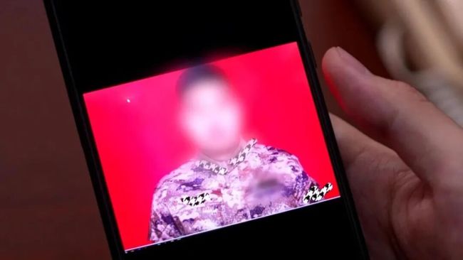 与100多名女性搞暧昧的“现役飞行员”,被抓了