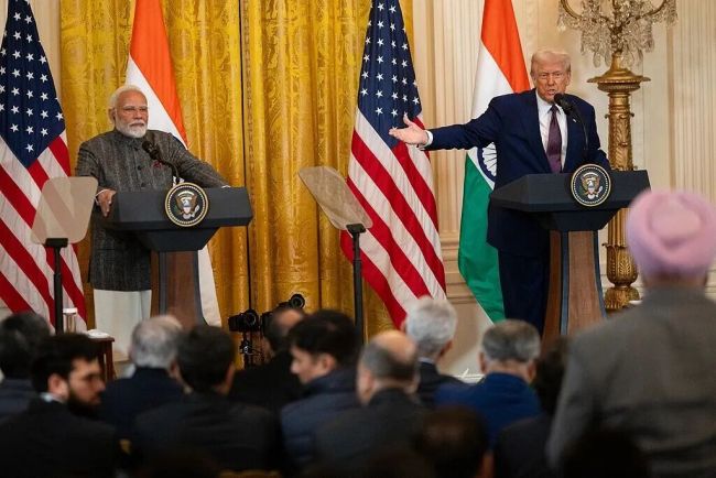 印度一哭二闹三唱颂歌，玩转特朗普